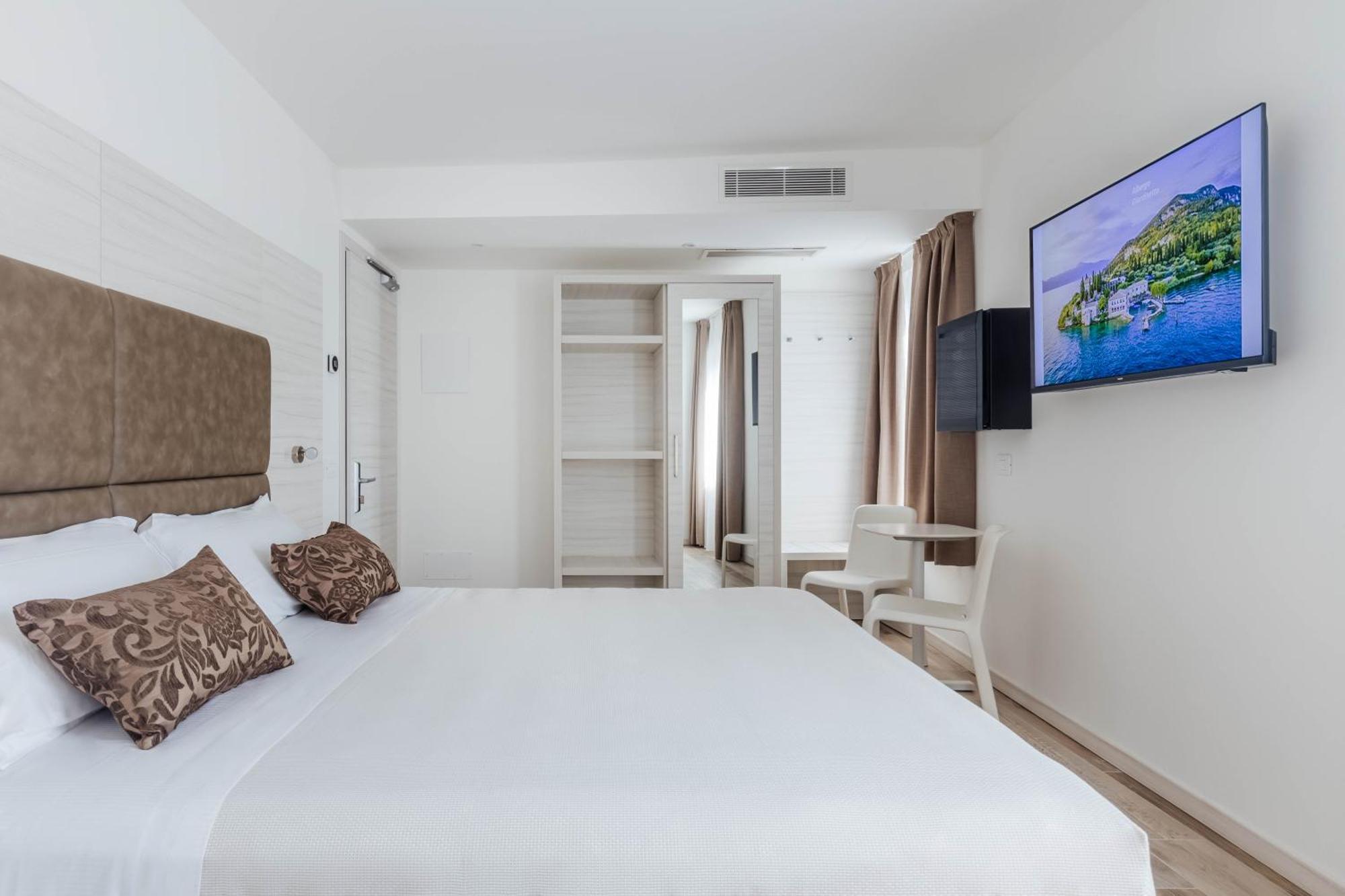 Hotel Giardinetto Garda  Eksteriør billede