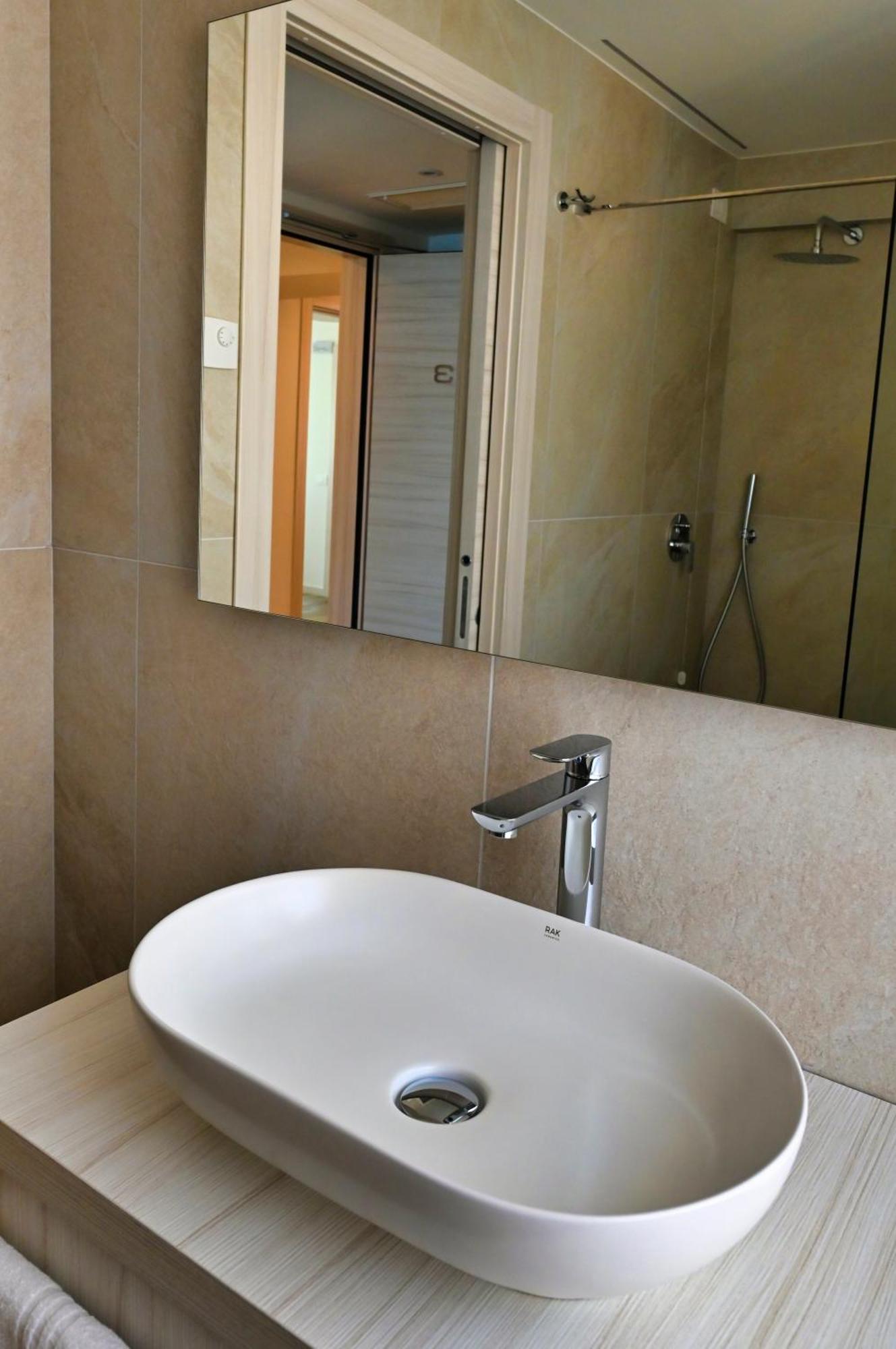 Hotel Giardinetto Garda  Eksteriør billede